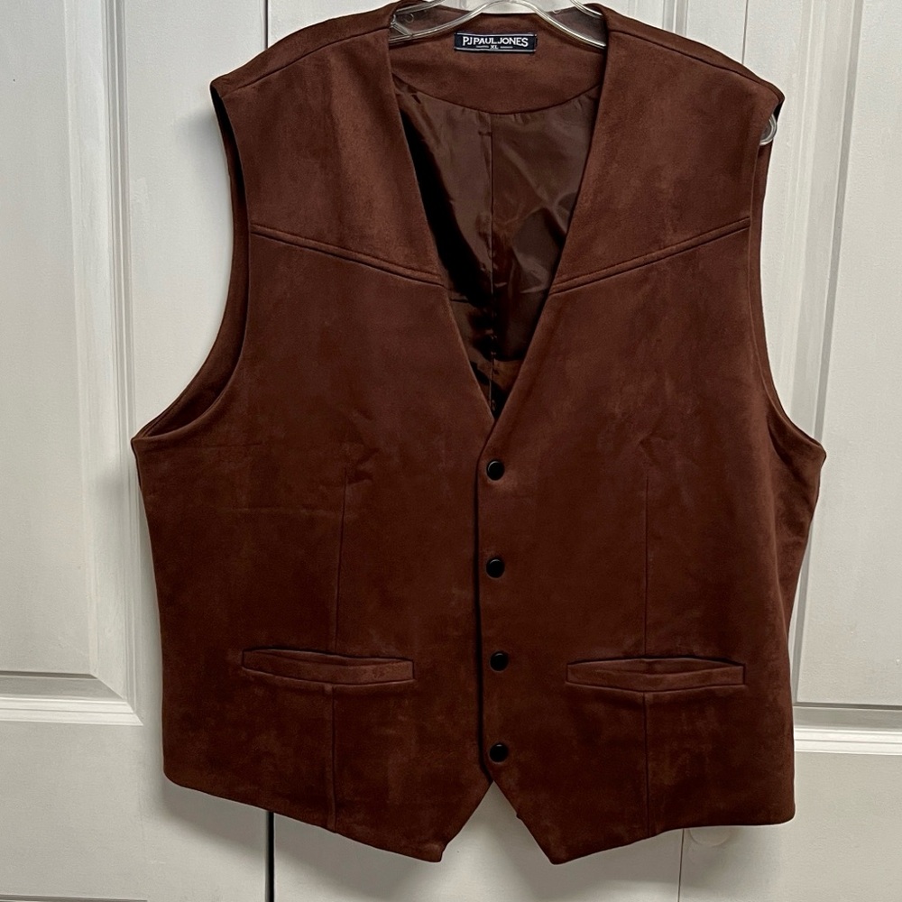Paul Jones Men's Brown Faux Suede Snap Vest Size XL